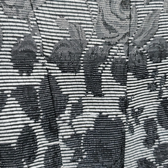 New Coldwater Creek Floral Jacquard Black, Gray & White Jacket/Blazer 8P - Picture 2 of 15